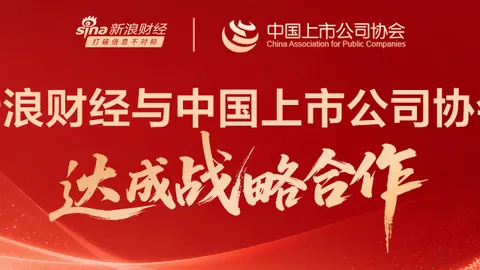 曼联8月最佳球员角逐：费、梅努、拉什福德三大热门盘点